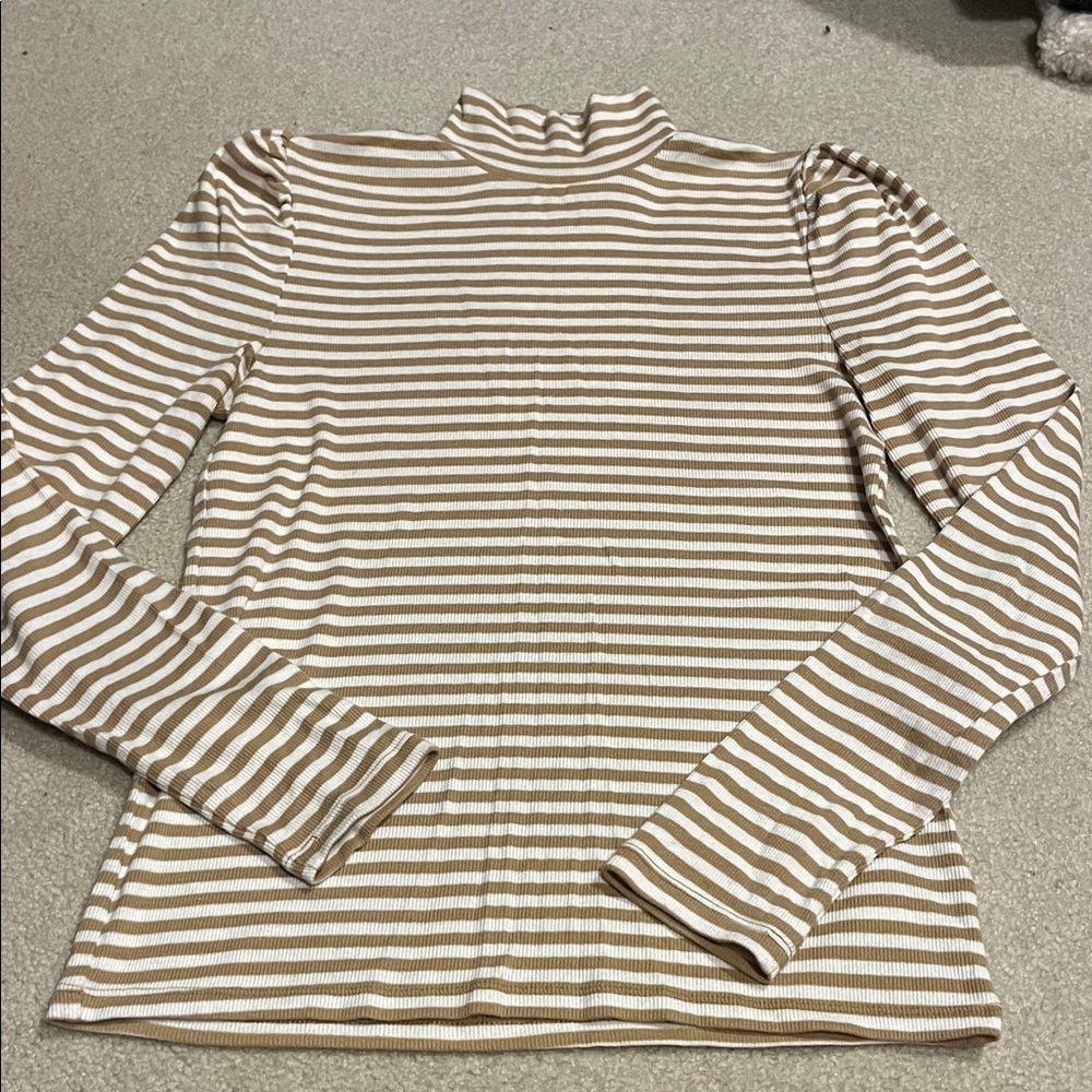Gap stripe mock neck